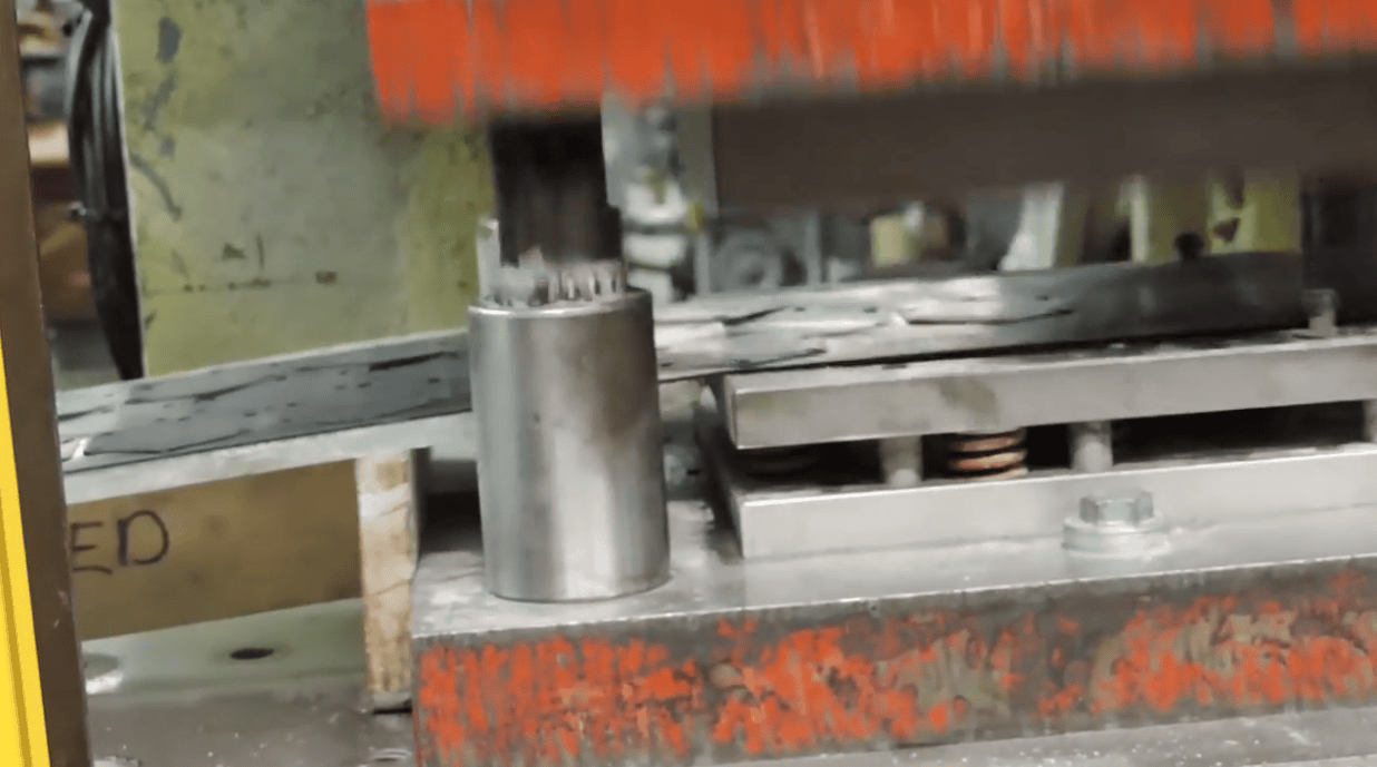 Flatbed Die Cutting with Hydraulic Presses